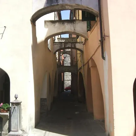 La Mansarda Di Lella * Varese Ligure