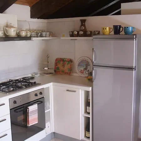 La Mansarda Di Lella Apartman